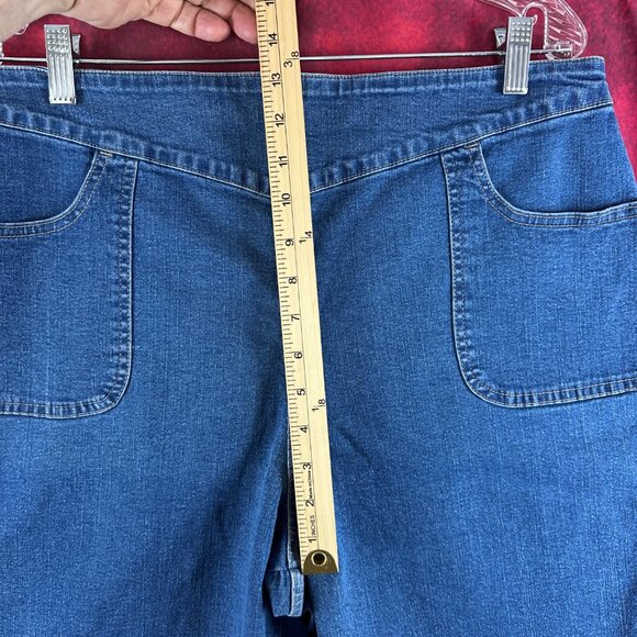 DENIM & CO YOKE FRONT MEDIUM DENIM BERMUDA SHORTS LARGE - Picture 5 of 9